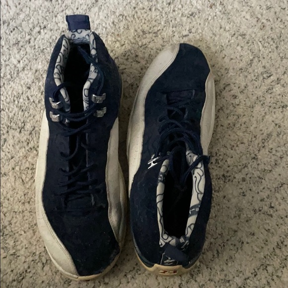 Jordan 12 “International Flight” - Picture 2 of 3